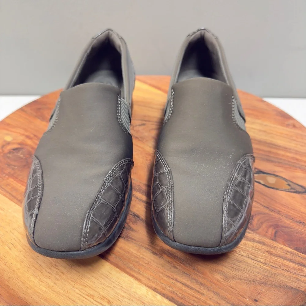 Clarks Womens Brown Croc Embossed Slip On Loafers Low Wedge Shoes Comfort‎